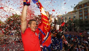 002_simeone_celebracion_uel_02