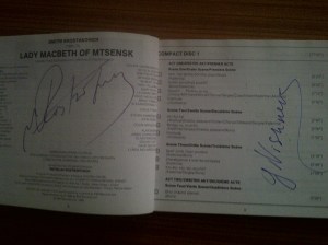 Encarte de cd de la versión crítica de